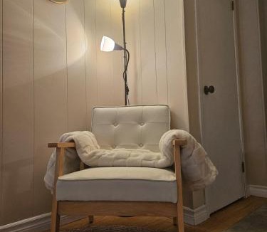 Riverview Apartment | Bright and Cozy Studio