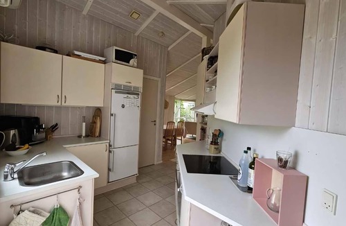 Udsholt House | Bright and cozy summer house with spa and sauna
