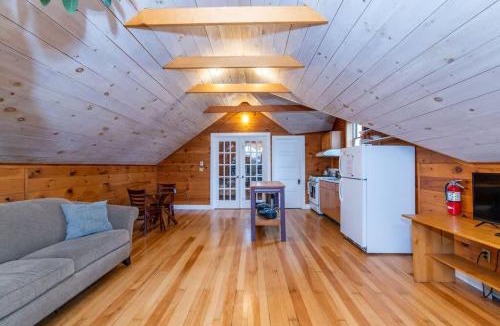 Old North End House | Bright and Cozy Treehouse Apartment