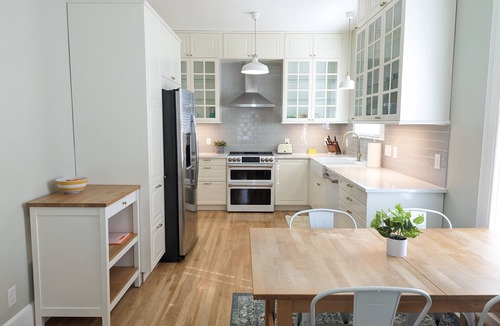Triangle State House | Bright and Elegant Historic Hyde Park Home