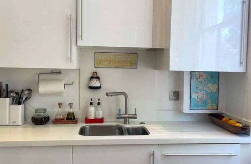 Camden Apartment | Bright and Luxury 2 Bed, 2 Bath Flat with Terrace