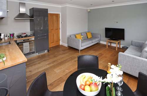 Tufnell Park Apartment | Bright and Modern 2 bed flat