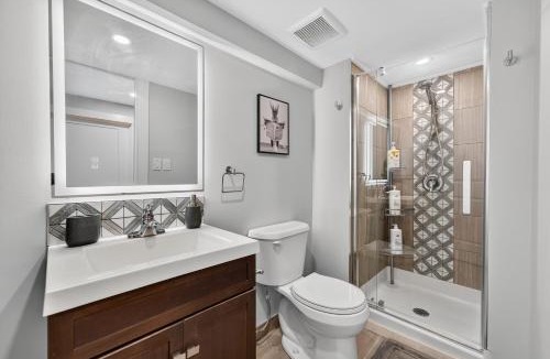 Kingston Apartment | Bright and Modern 2BR Suite with Rustic Bar