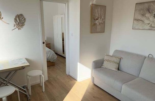 Maladiere Apartment | Bright and Modern Apartment in Dijon