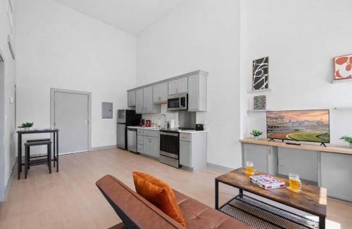 Downtown Louisville Apartment | Bright and Modern Studio in Louisville # 303