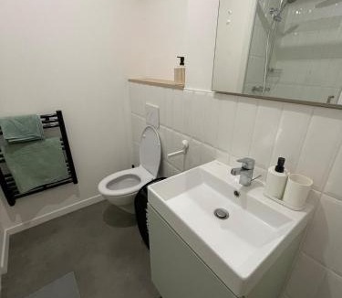 Palaiseau Apartment | Bright and peaceful studio with extendable bed