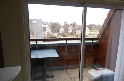 Houlgate Apartment | Bright and quiet duplex, closed private garage, Sea accessible on foot