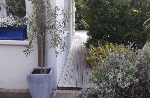 Landerneau House | Bright and quiet recent house