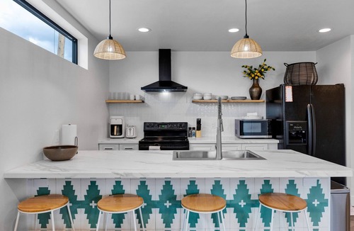 Southgate Triangle House | Bright and Relaxing 2-bedroom house with AC, WiFi in Missoula