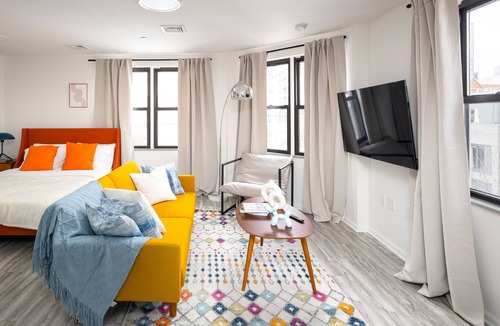 Boerum Hill Apartment | Bright and Renovated Cozy Studio Downtown Brooklyn w/ Elevator