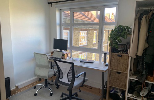 Charlton Apartment | Bright and spacious flat in Greenwich