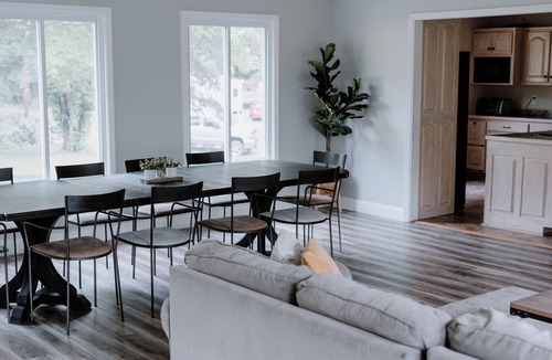 Mount Hope House | Bright and Spacious Maple Fork
