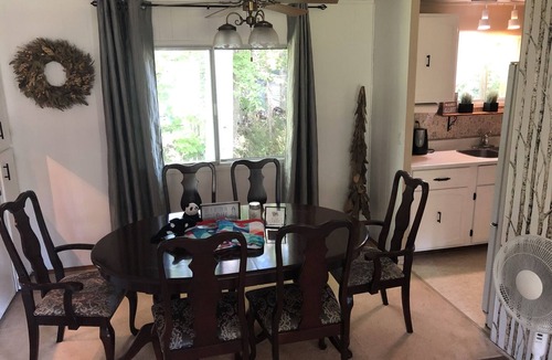Ripley Cottage | Bright and Spacious Point Clark Cottage across street from Lake Huron