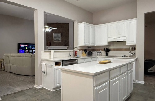 Wetmore House | Bright and Spacious 6BR Amber Crest Home with Pool Table and Gated Entry