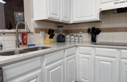 Wetmore House | Bright and Spacious 6BR Amber Crest Home with Pool Table and Gated Entry