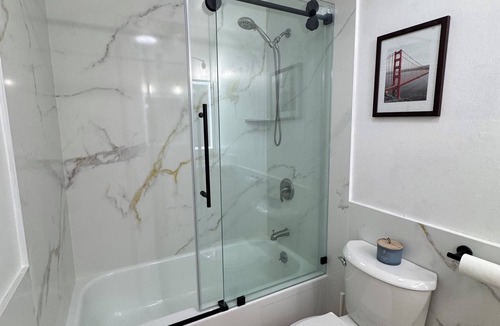 Marina Faire House | Bright and spacious home in San Leandro