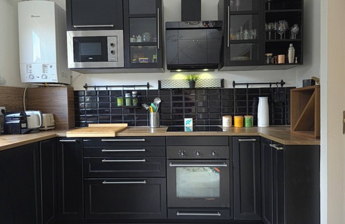 Coudekerque-Branche Apartment | Bright apartment with terrace