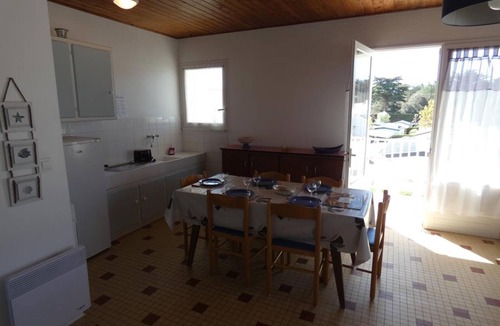 Notre-Dame-de-Monts Apartment | Bright apartment in Notre-Dame-de-Monts - Pets allowed