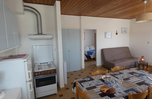 Notre-Dame-de-Monts Apartment | Bright apartment, south balcony, pets allowed, near forest