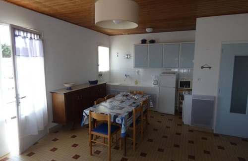 Notre-Dame-de-Monts Apartment | Bright apartment, south balcony, pets allowed, near forest