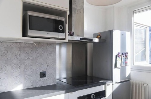 Le Kremlin-Bicetre Apartment | Bright apartment for 4 in Le Kremlin-Bicêtre