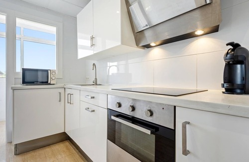 Roques Daurades Apartment | Bright apartment in Costa Daurada
