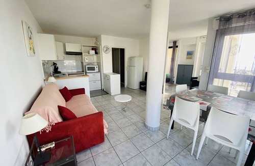 Montpellier Apartment | Bright apartment sea view, AC - 4 guests