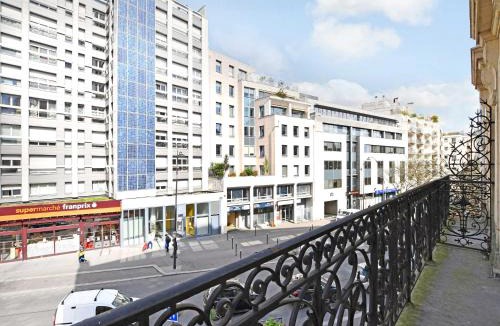 20th Arrondissement Apartment | Bright apartment - 2BR-4P - Belleville