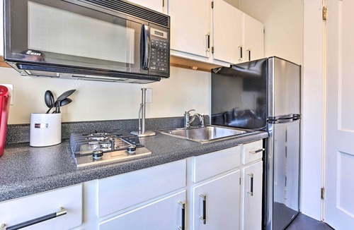 Crestline Heights Apartment | Bright Apartment 3 Mi to Downtown Birmingham!