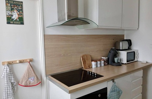 Saint-Jean-Baptiste Apartment | Bright apartment 72m2