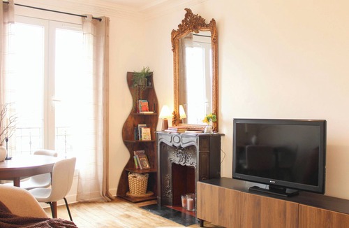Saint-Denis Apartment | Bright Apartment at the Gates of Paris