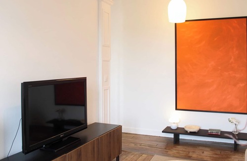 Saint-Denis Apartment | Bright Apartment at the Gates of Paris