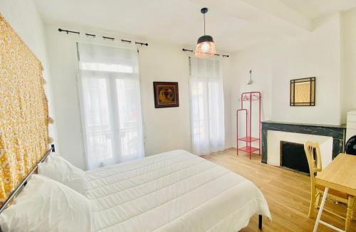Saint-Mathieu Apartment | Bright apartment for 4 in downtown Perpignan
