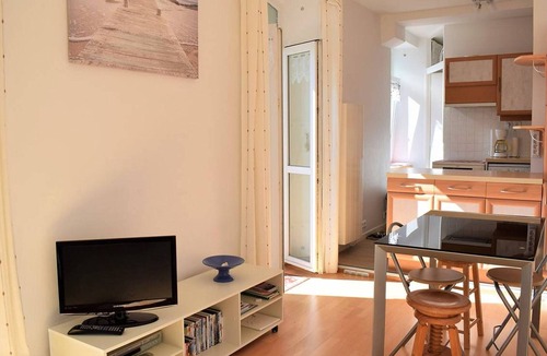 Trebeurden Apartment | Bright apartment for 2, Trébeurden center, near beach, pets allowed