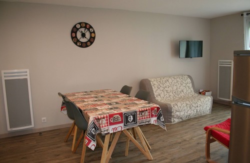Argeles Gazost Apartment | Bright apartment 2/4 people-DRC quiet residence ARGELES-GAZOST