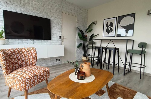 Argenteuil Apartment | Bright Apartment