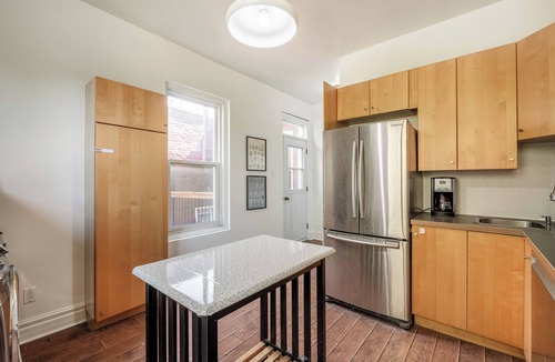 Pointe-Saint-Charles Apartment | Bright apartment in Montreal, close to downtown