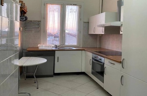 Saint-Lazare Apartment | Bright apartment in the city center, near Gare Saint Charles