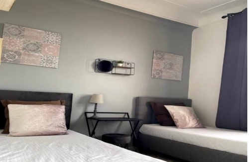 Saint-Lazare Apartment | Bright apartment in the city center, near Gare Saint Charles