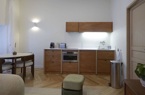 Saint-Lambert Apartment | Bright apartment in the heart of Endoume