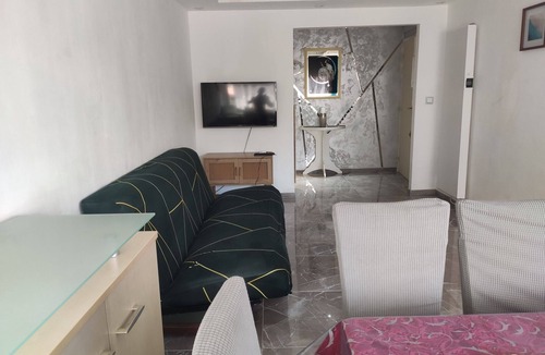 Port-Vendres Apartment | Bright apartment near Collioure, in a quiet residence