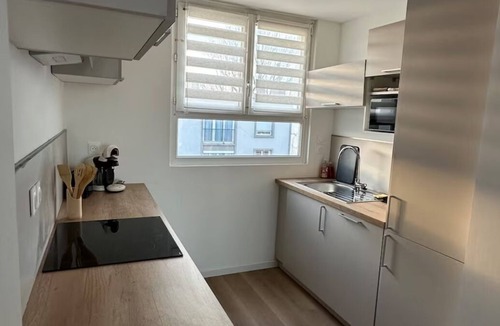 Rosendael Apartment | Bright apartment near beach and town center
