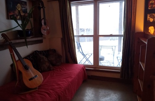 Hatley Apartment | Bright apartment near North Hatley