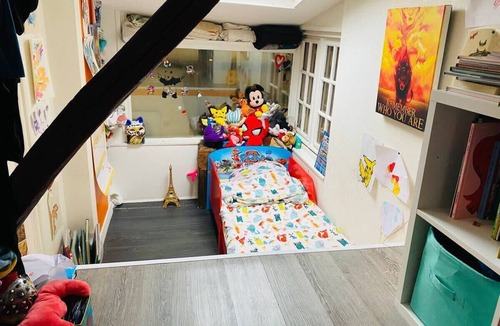 La Villette Apartment | Bright apartment - view of the Eiffel Tower