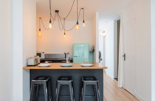 Wazemmes Apartment | Bright apartment with rooftop and private garage.