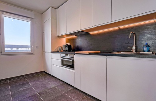 Chessy Apartment | Bright apartment with terrace and parking near Disneyland Paris