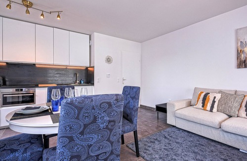 Chessy Apartment | Bright apartment with terrace and parking near Disneyland Paris