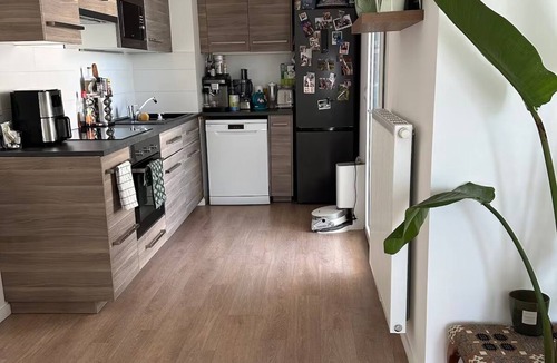 Quartier Grammont Apartment | Bright apartment with terrace Private parking