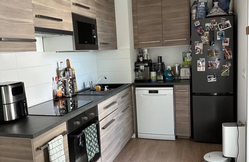 Quartier Grammont Apartment | Bright apartment with terrace Private parking