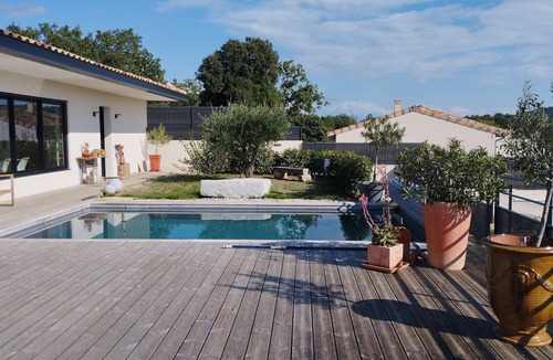 Mondragon House | Bright architect-designed house with breathtaking views and swimming pool